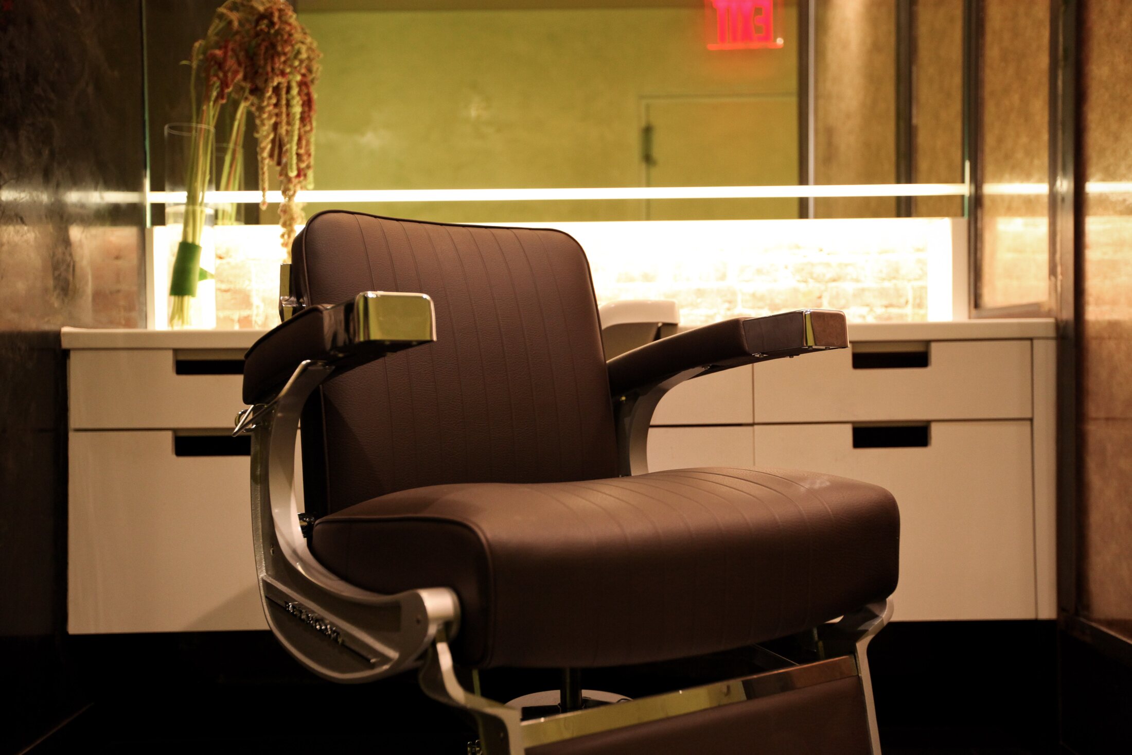 Inside the Martial Vivot Midtown salon