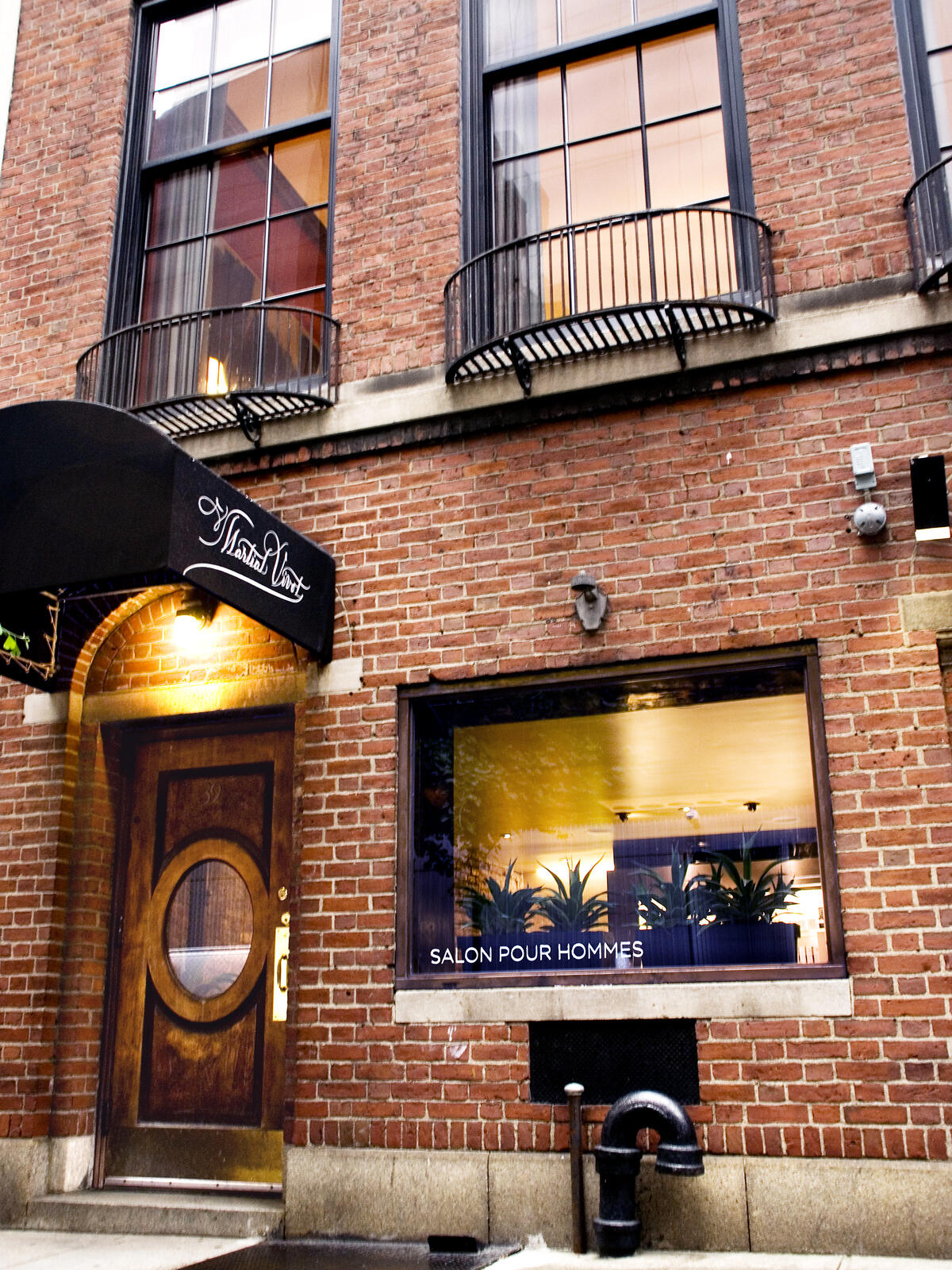 Inside the Martial Vivot Midtown salon