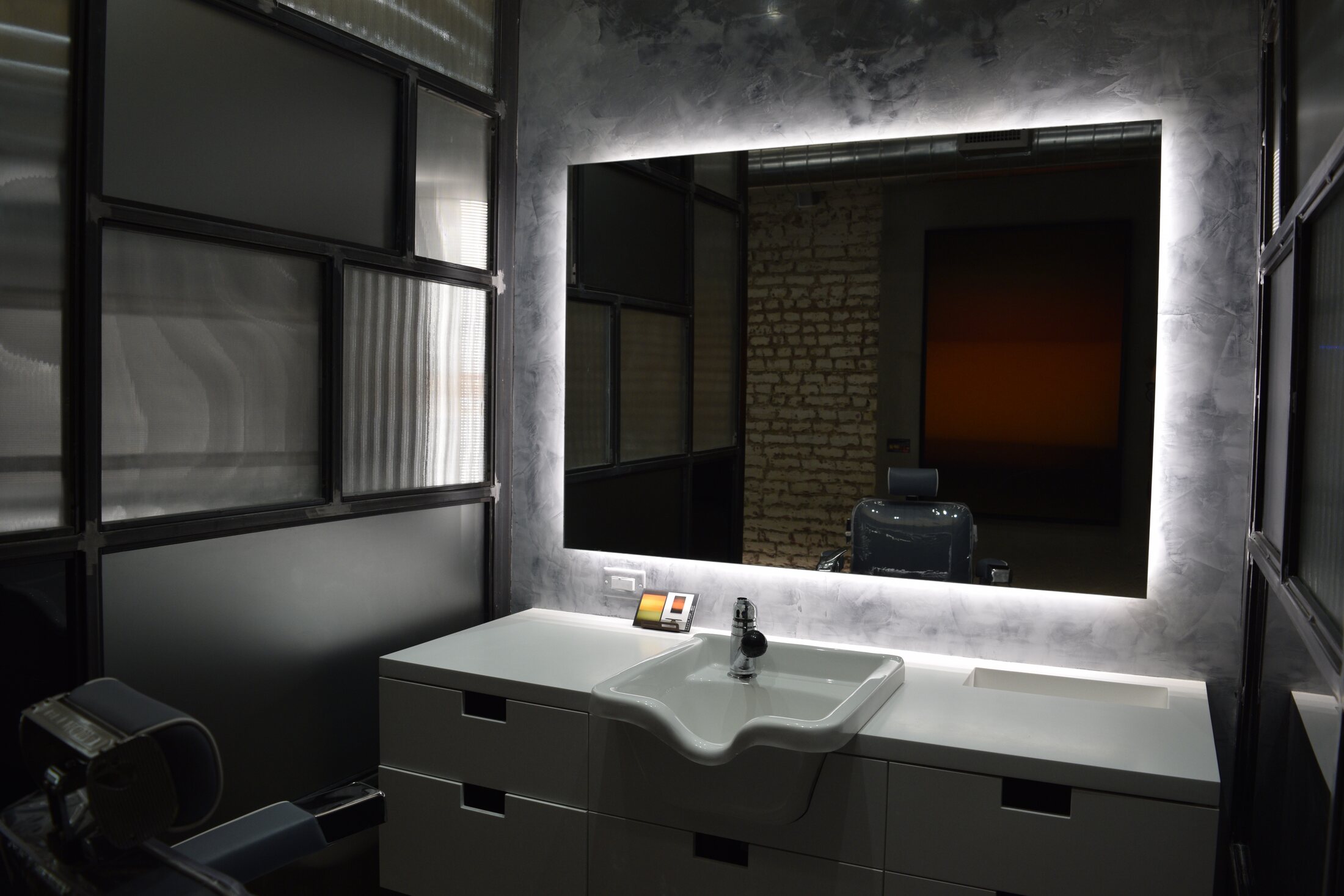 A private styling station at the Martial Vivot West Village salon